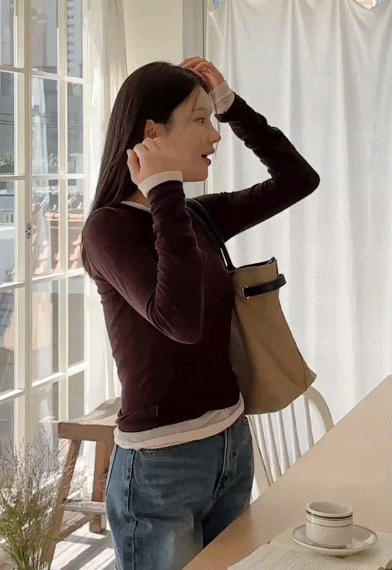 보드리 레이어드 버튼 티셔츠